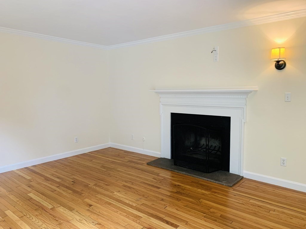 31 Jericho Road, Unit 31 Weston, MA 02493 - Photo 7 of 18
