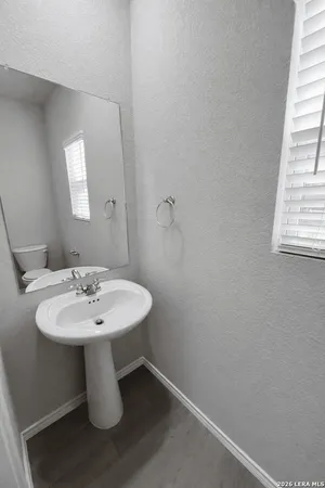 $1,425 | 7356 Misty Ridge Drive, Unit 11, Converse, TX 78109