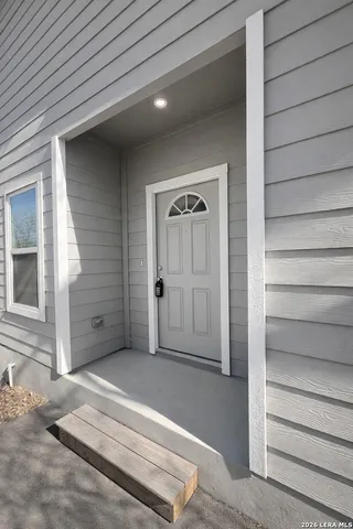 $1,550 | 7356 Misty Ridge Drive, Unit 11, Converse, TX 78109