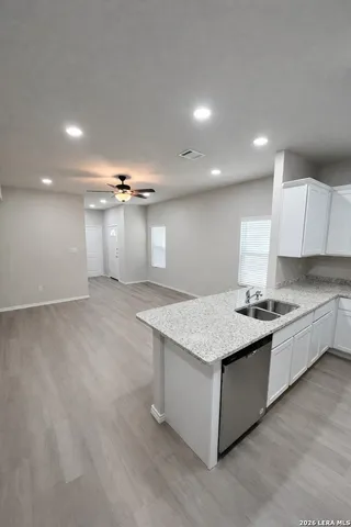 $1,550 | 7356 Misty Ridge Drive, Unit 11, Converse, TX 78109