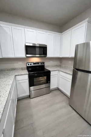 $1,425 | 7356 Misty Ridge Drive, Unit 11, Converse, TX 78109