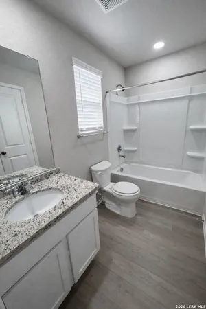 $1,425 | 7356 Misty Ridge Drive, Unit 11, Converse, TX 78109