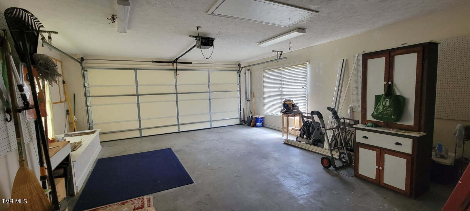 150 New Bethel Road Piney Flats, TN 37686 - Photo 11 of 23 Oversized garage on Main Level