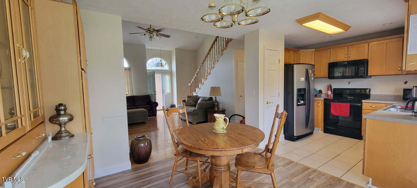 150 New Bethel Road Piney Flats, TN 37686 - Photo 7 of 23 Dining to Entry