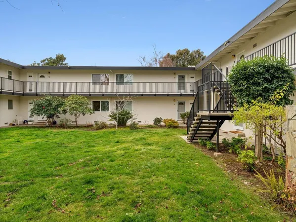 $630,000 | 14225 Lora Drive, Unit 17, Los Gatos, CA 95032