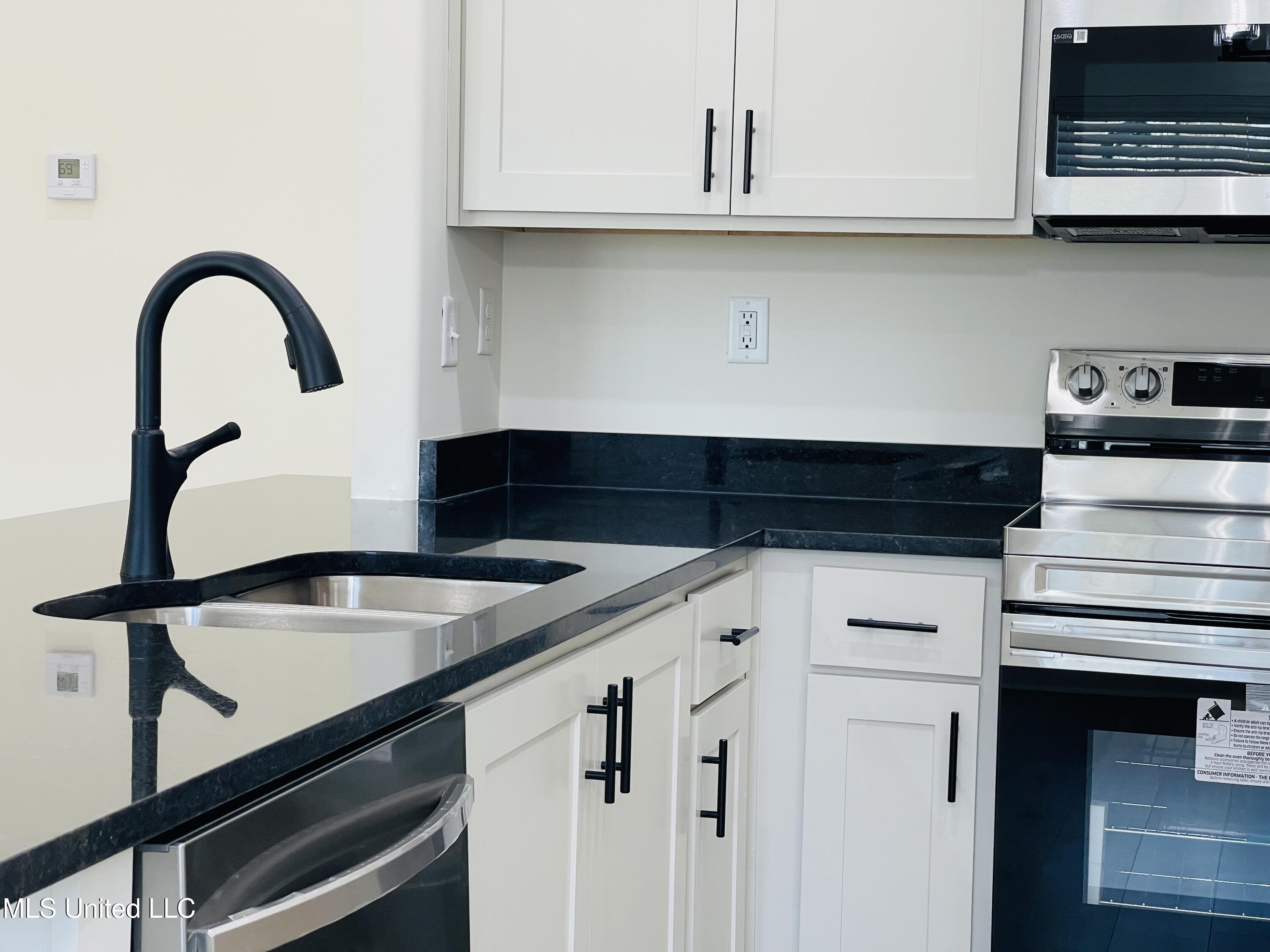 663 Moore Loop Byhalia, MS 38611 - Photo 13 of 55 IMG_4321