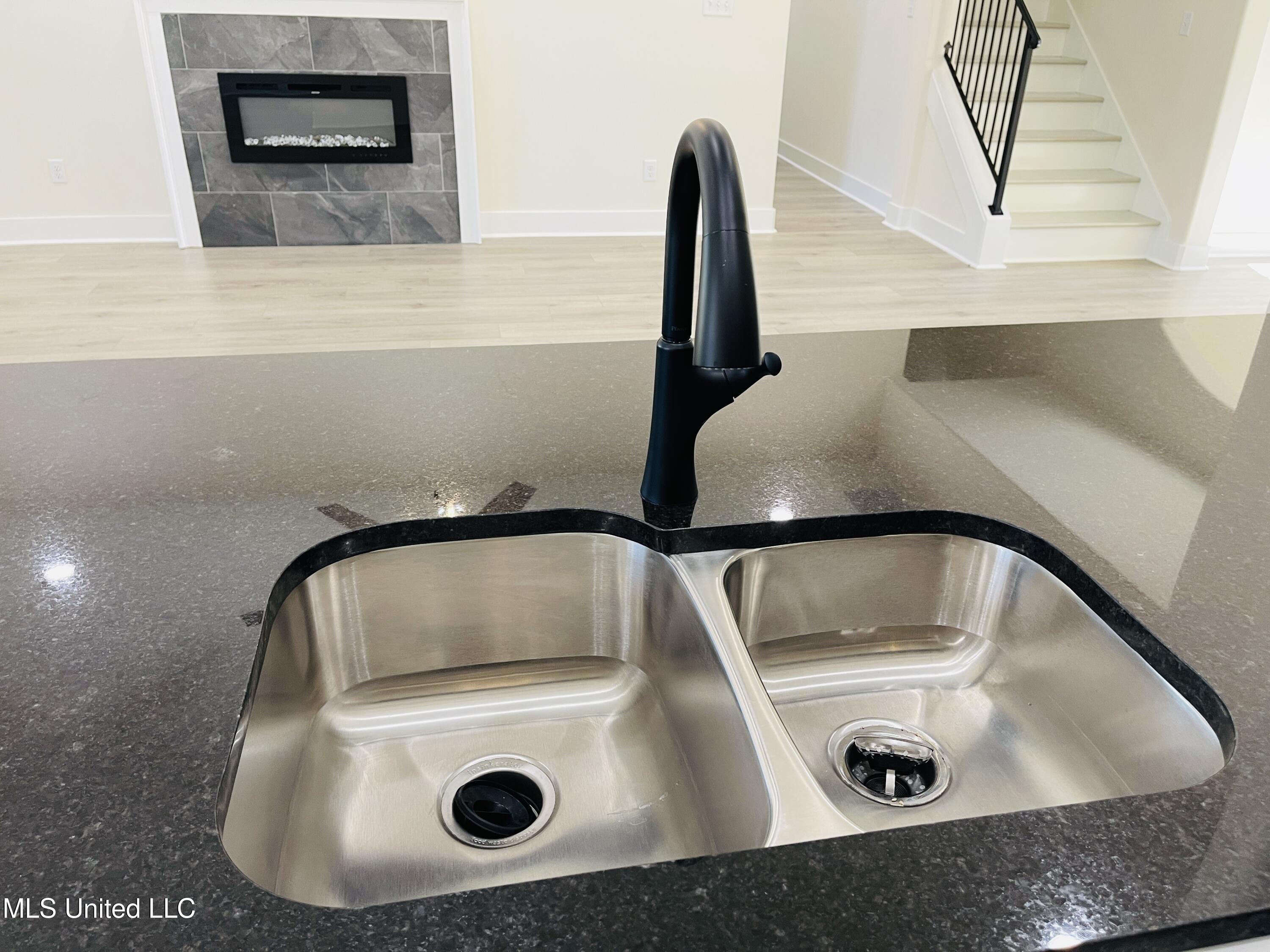 663 Moore Loop Byhalia, MS 38611 - Photo 14 of 55 IMG_4323