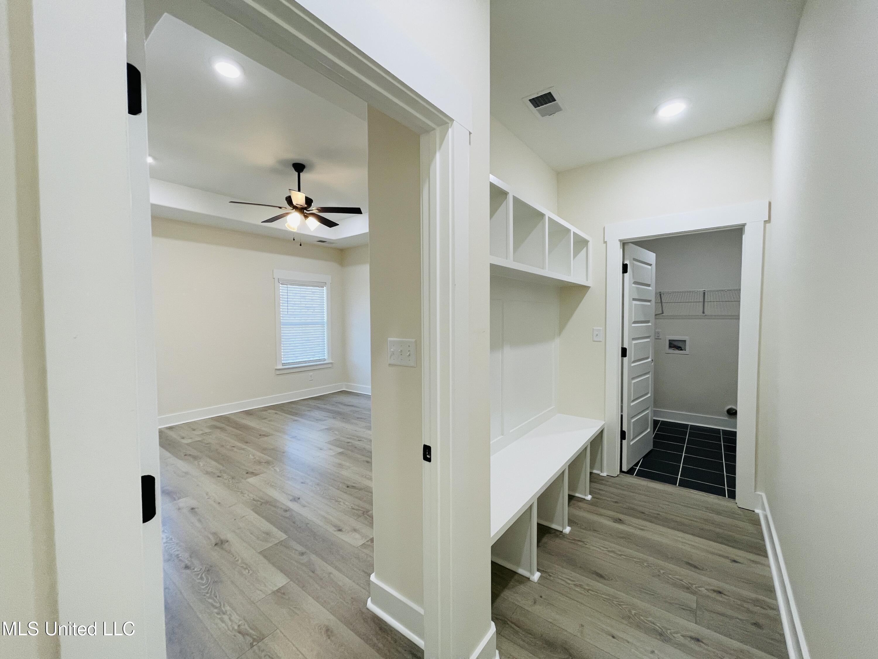 663 Moore Loop Byhalia, MS 38611 - Photo 15 of 55 IMG_4327