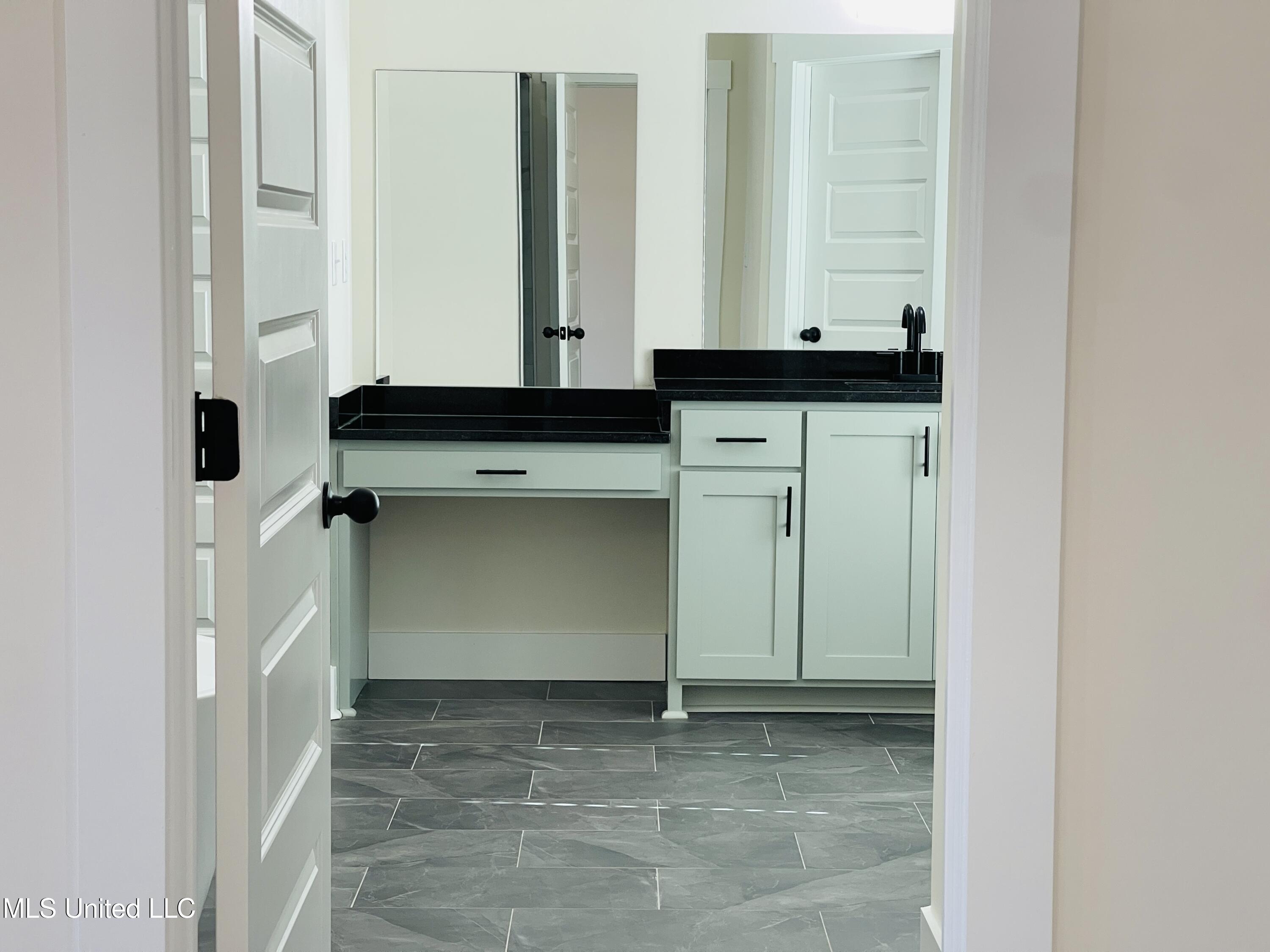 663 Moore Loop Byhalia, MS 38611 - Photo 18 of 55 IMG_4330