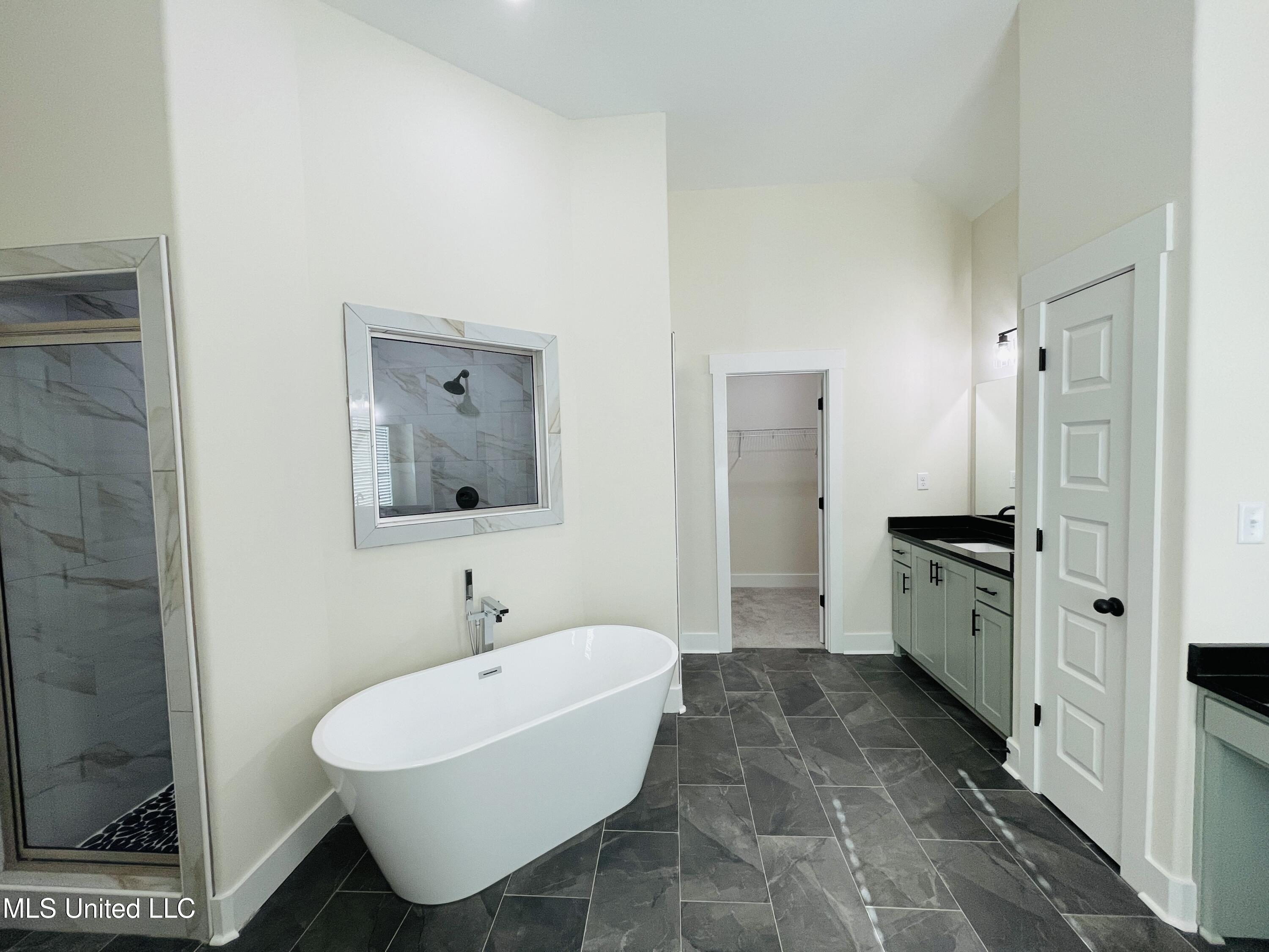 663 Moore Loop Byhalia, MS 38611 - Photo 20 of 55 IMG_4332