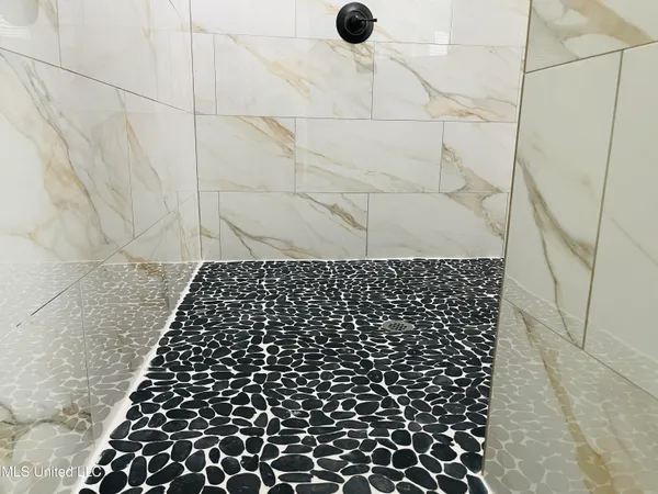 $409,900 | 663 Moore Loop, Byhalia, MS 38611