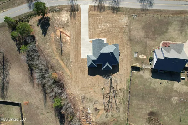 $409,900 | 663 Moore Loop, Byhalia, MS 38611