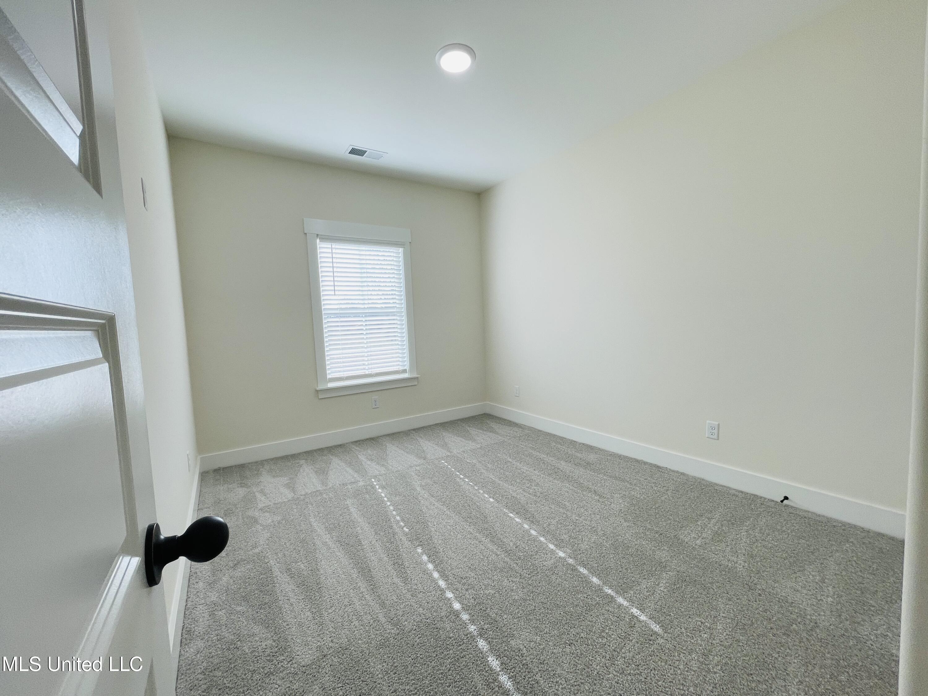 663 Moore Loop Byhalia, MS 38611 - Photo 31 of 55 IMG_4347