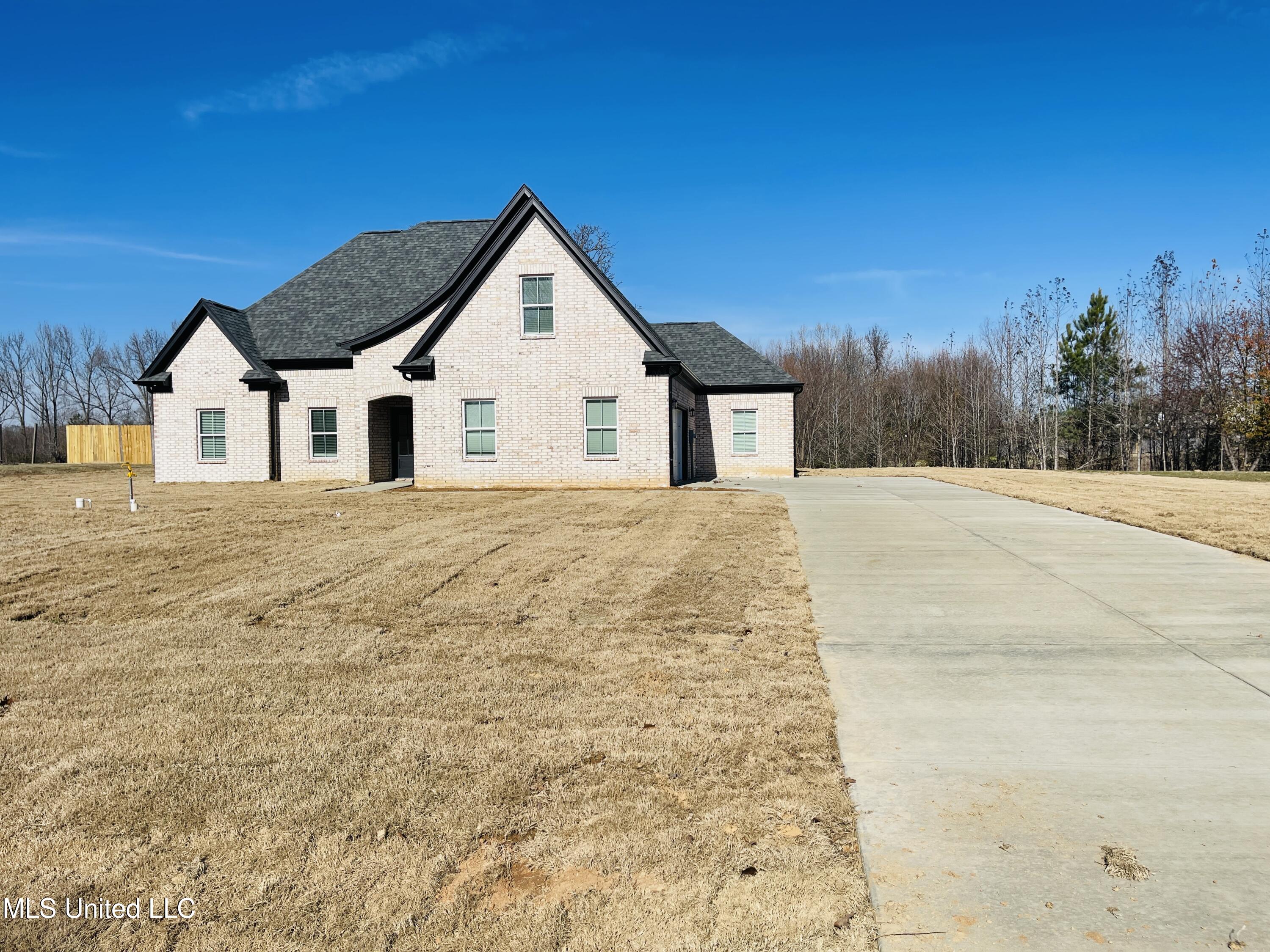 663 Moore Loop Byhalia, MS 38611 - Photo 53 of 55 IMG_4309