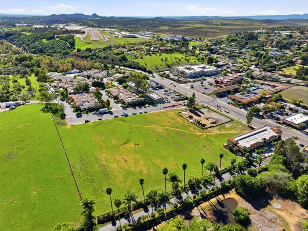 $4,000,000 | 1630 South Mission Road, Fallbrook, CA 92028