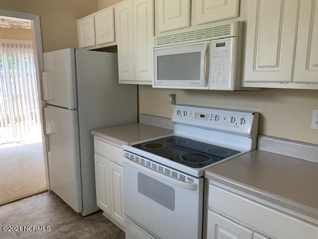 2946 Flint Ridge Road Greenville, NC 27834 - Photo 6 of 22 Galley Kitchen - View 1