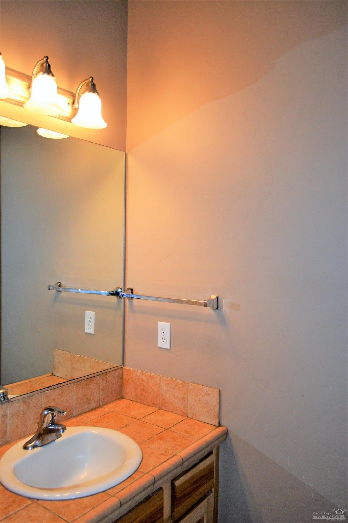 21153 Ritz Place Bend, OR 97702 - Photo 9 of 25 Additional Photo