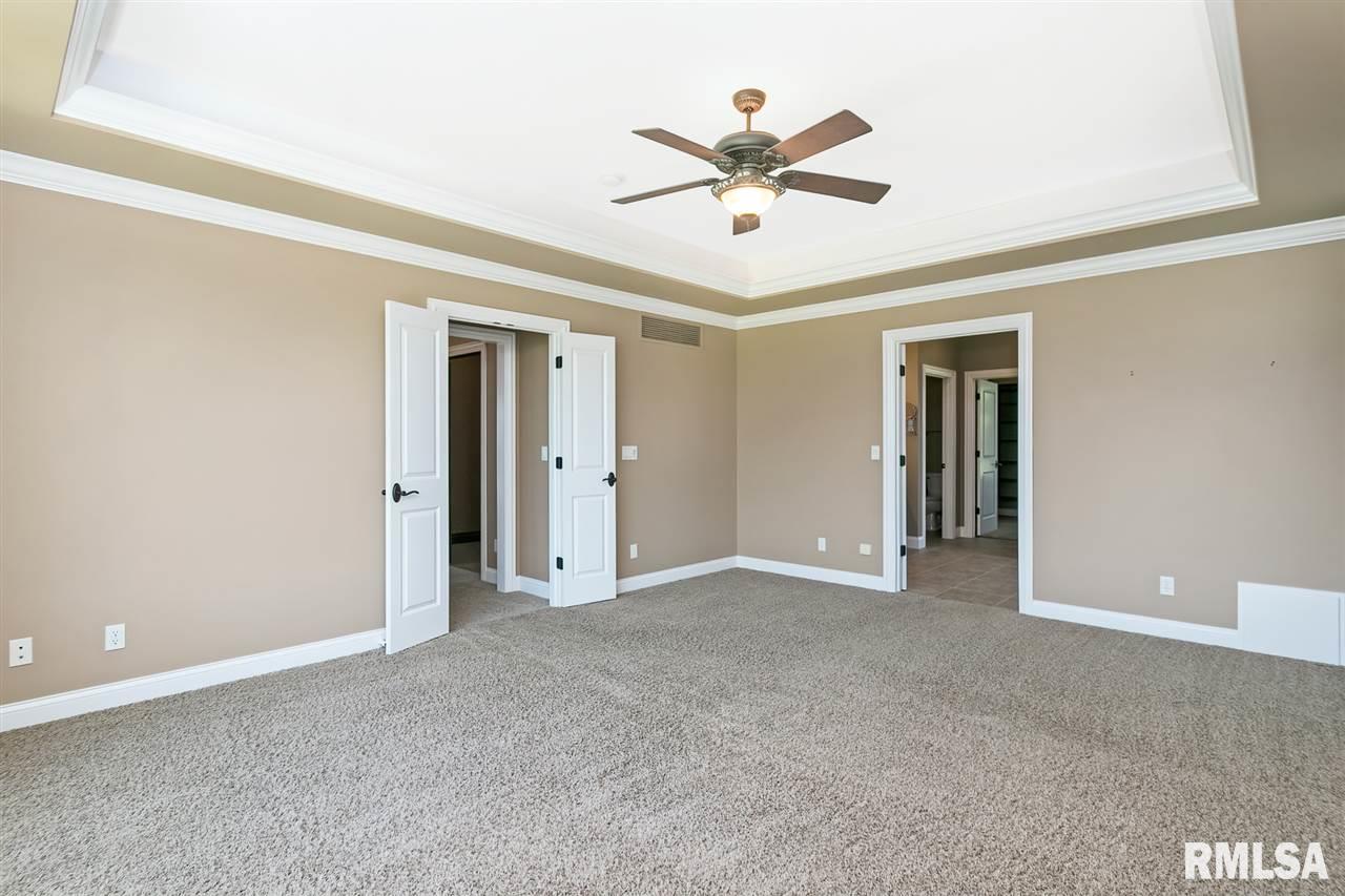 5842 Eagle Ridge Road Bettendorf, IA 52722 - Photo 17 of 36 Gallery Image 17