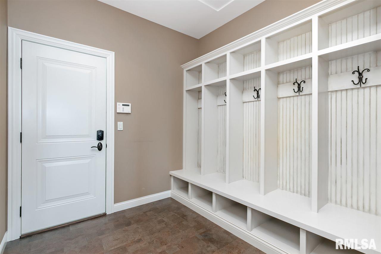 5842 Eagle Ridge Road Bettendorf, IA 52722 - Photo 22 of 36 Gallery Image 22