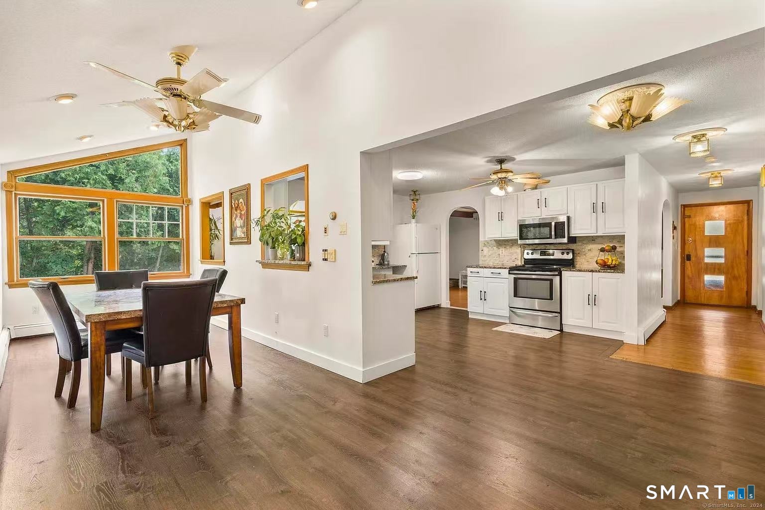 668 Ellington Road South Windsor, CT 06074 - Photo 4 of 13