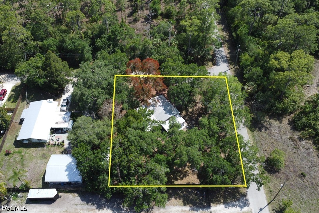 2431 Lippincott Road Alva, FL 33920 - Photo 39 of 43 Gallery Image 39