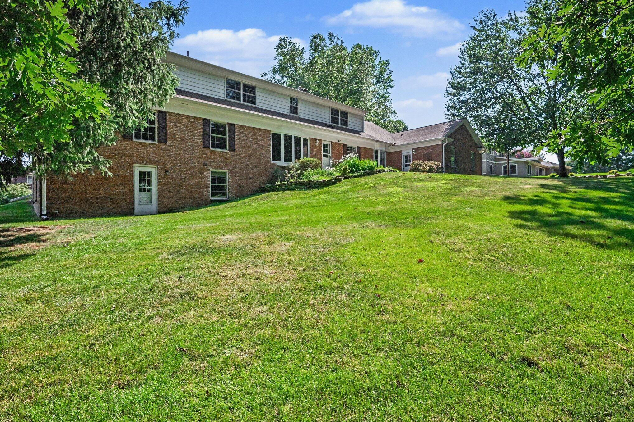 3004 Brandywine Road Kalamazoo, MI 49008 - Photo 36 of 41 032_file_8752