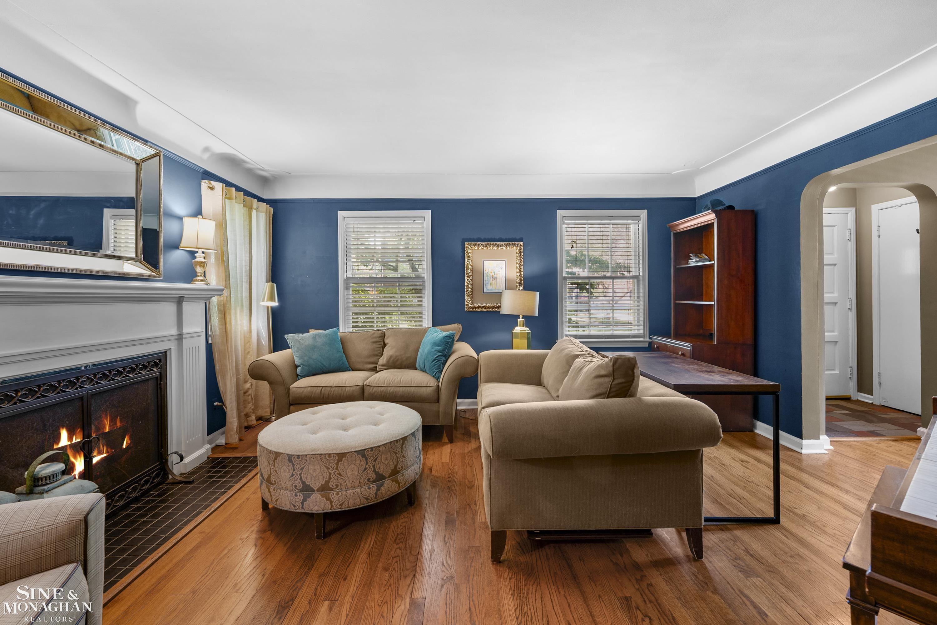 433 Maison Road Grosse Pointe, MI 48236 - Photo 6 of 38 50213206-528ce9ab-aac3-4594-ba20-b4af853db9fe.JPG