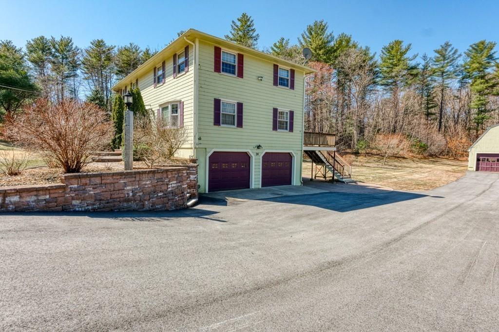 24 Woodland Road Georgetown, MA 01833 - Photo 3 of 42 Gallery Image 3