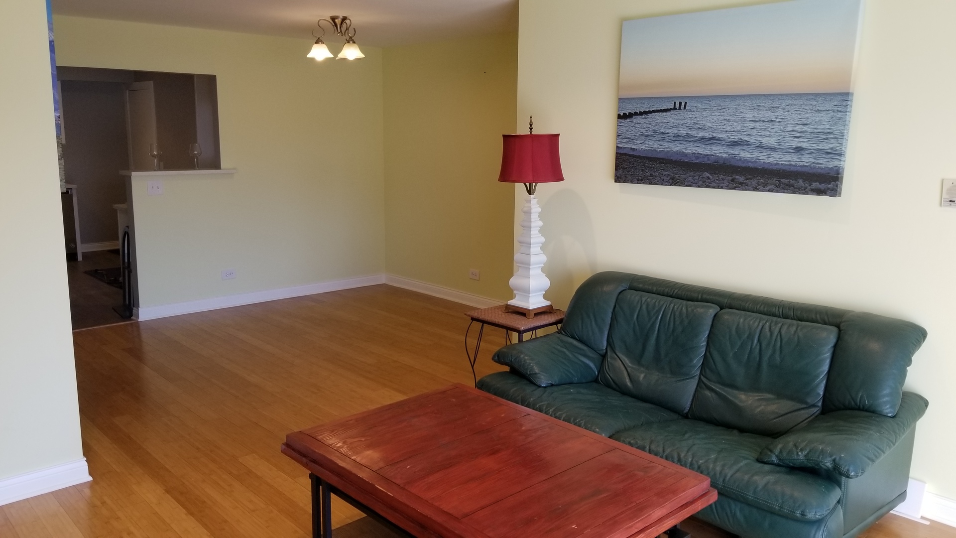 406 East Kensington Road, Unit C Mount Prospect, IL 60056 - Photo 10 of 22 a living room with furniture