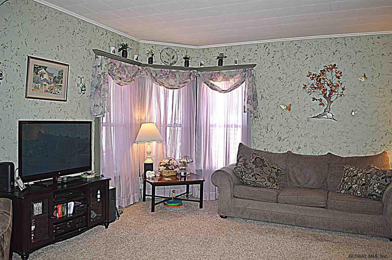 2734 Broadway Rotterdam, NY 12306 - Photo 11 of 31 Photo 11