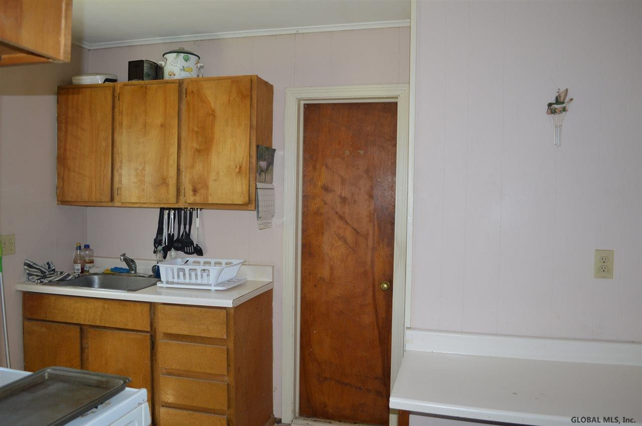 2734 Broadway Rotterdam, NY 12306 - Photo 23 of 31 Photo 23