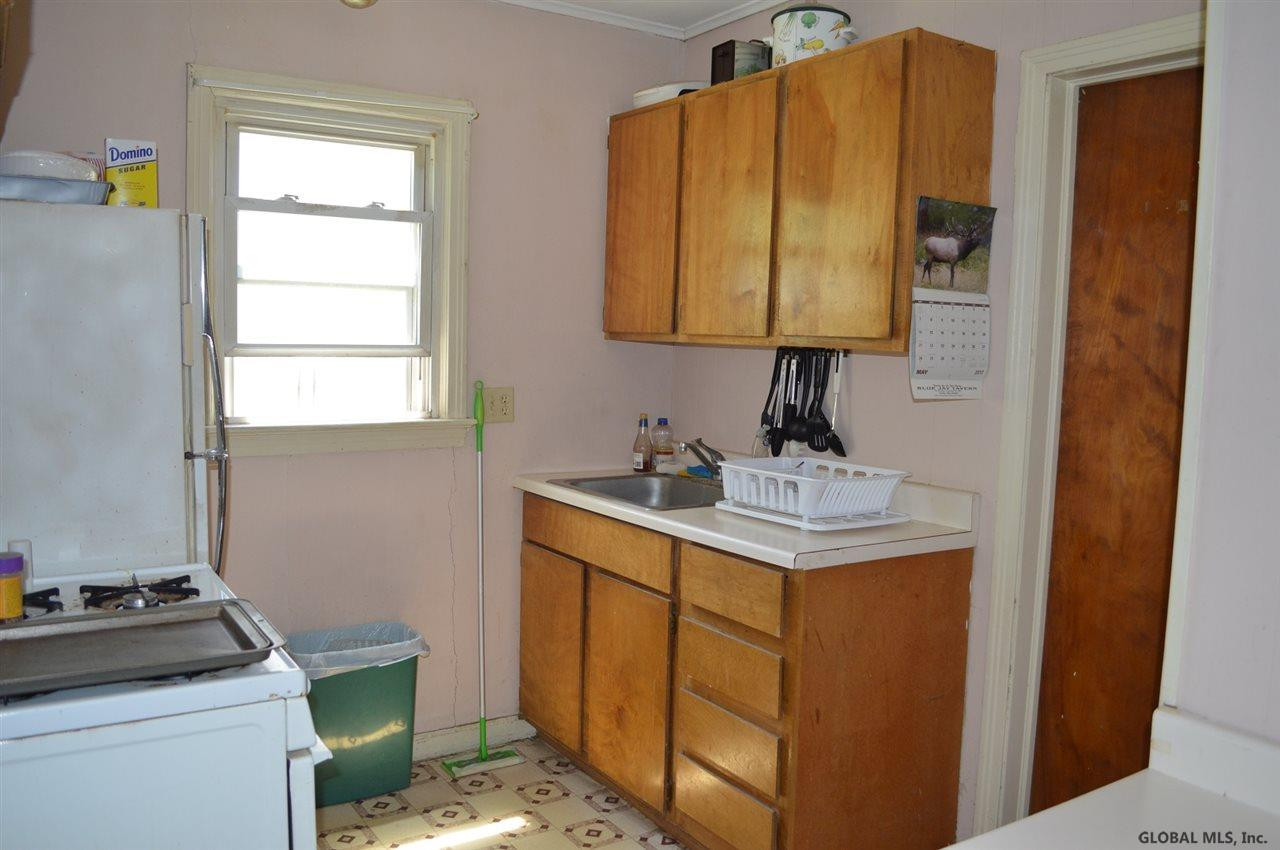 2734 Broadway Rotterdam, NY 12306 - Photo 24 of 31 Photo 24