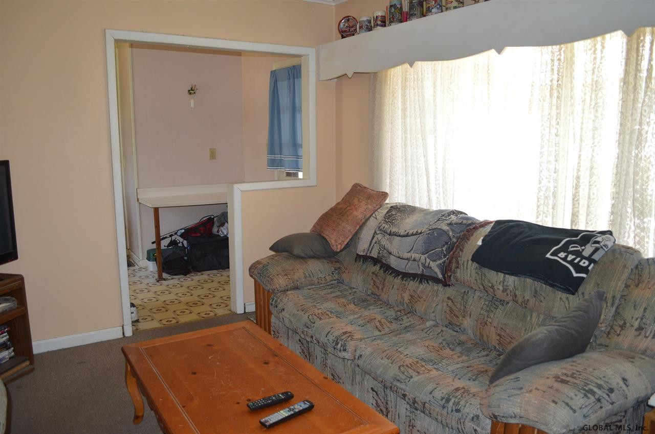2734 Broadway Rotterdam, NY 12306 - Photo 26 of 31 Photo 26