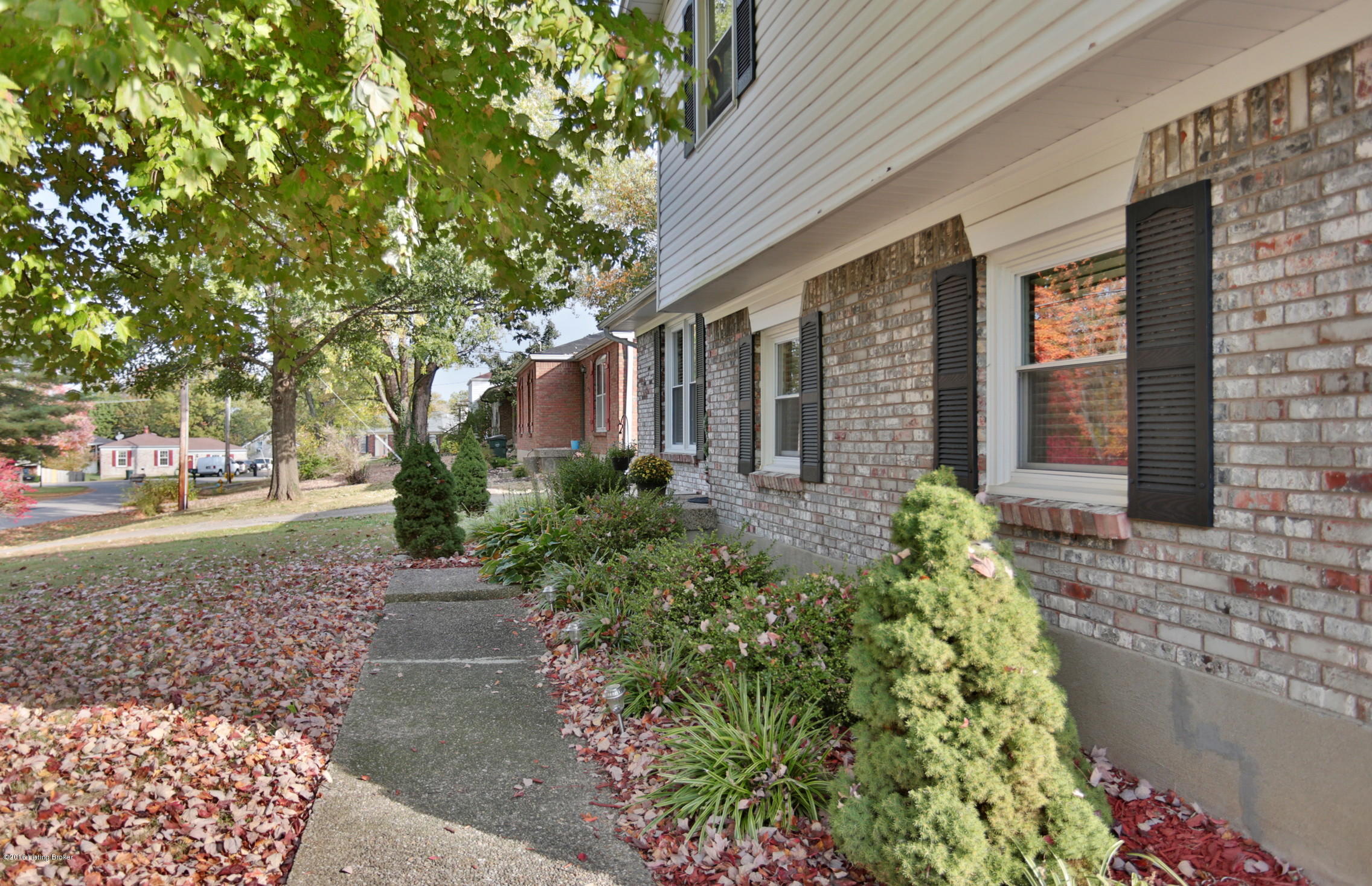 3809 Modesto Road Louisville, KY 40299 - Photo 7 of 43 7
