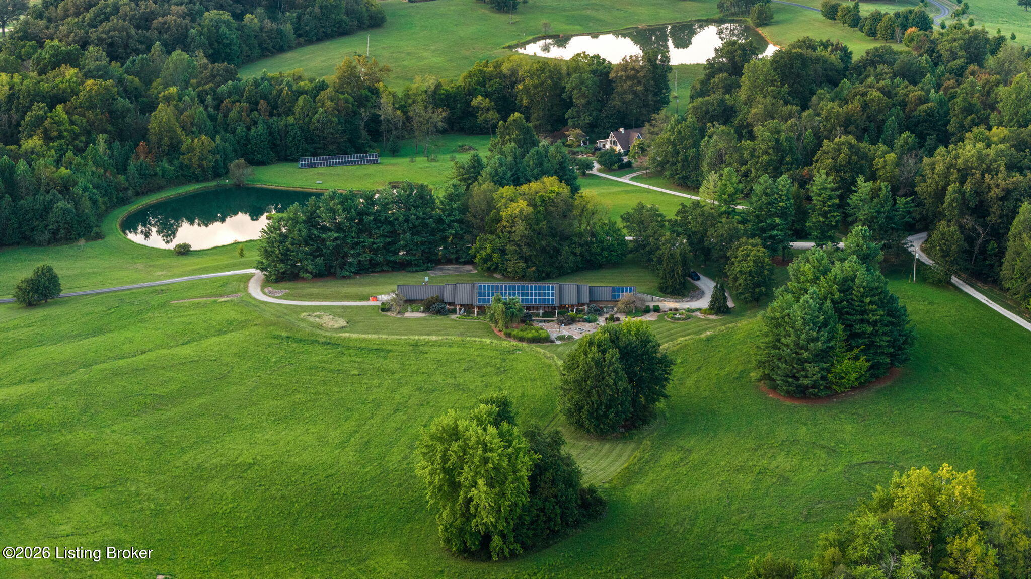 700 Walnut Creek Road Elizabethtown, KY 42701 - Photo 15 of 39 26-web-or-mls-DJI_20260916184227_0603_D