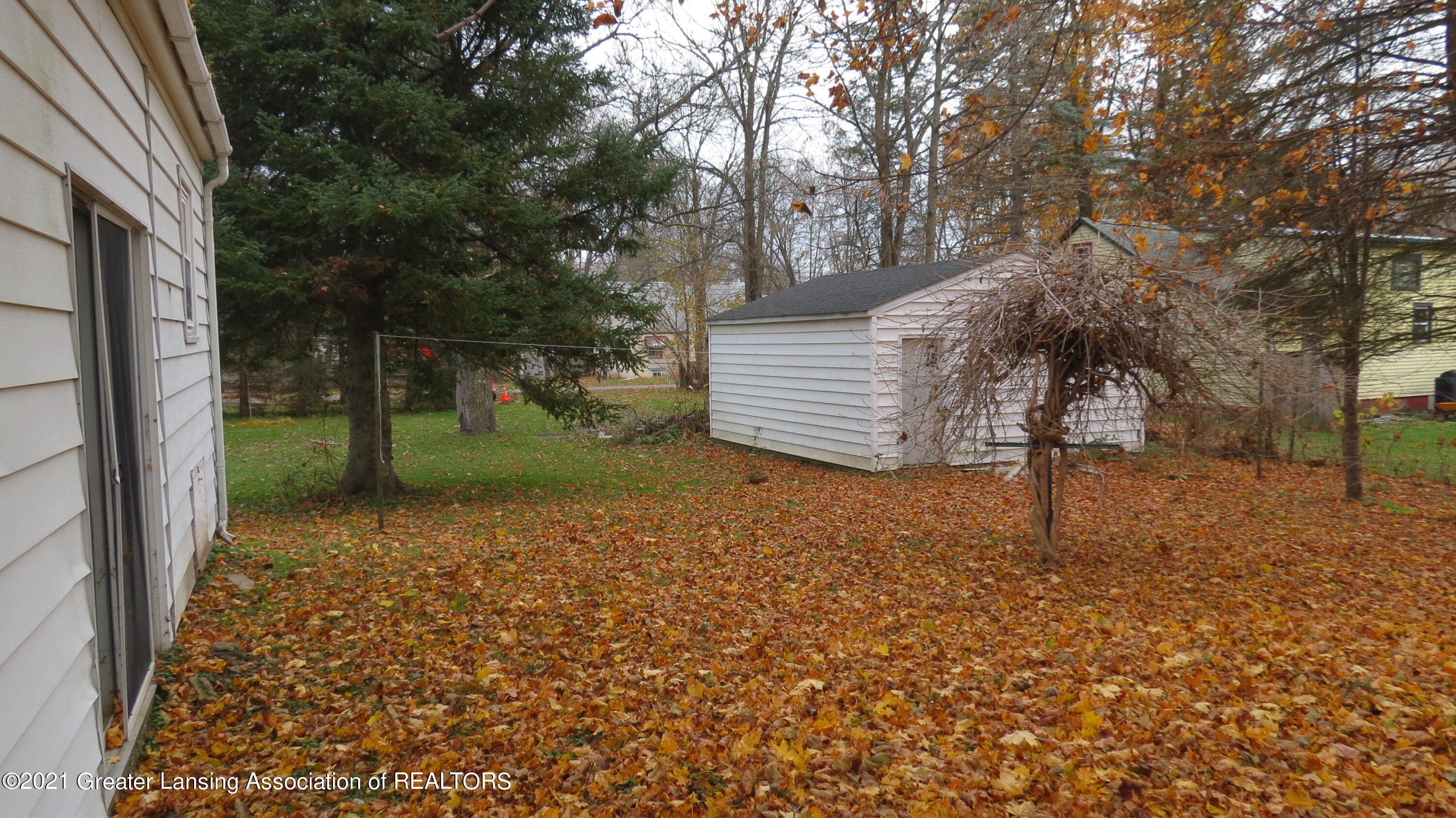 1481 West Valley Road Lansing, MI 48906 - Photo 32 of 35 IMG_8972