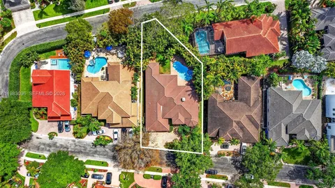 $1,000,000 | 1083 Southwest 156th Terrace, Pembroke Pines, FL 33027