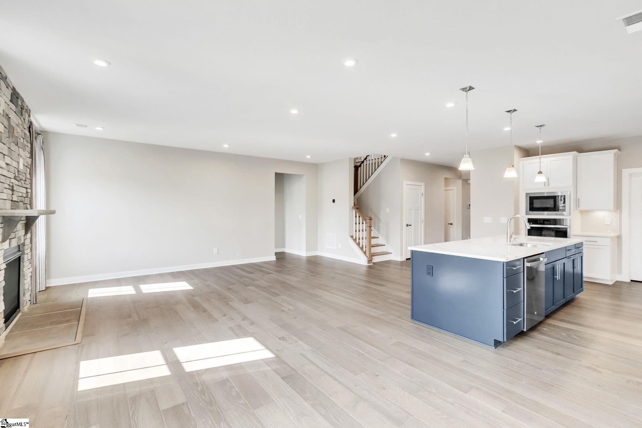 202 Blackfoot Road Greenville, SC 29607 - Photo 12 of 36 Gallery Image 12