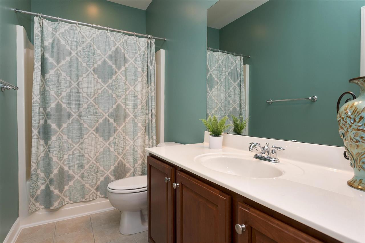 3511 Edgemont Drive Raleigh, NC 27612 - Photo 24 of 30 Hall Bath