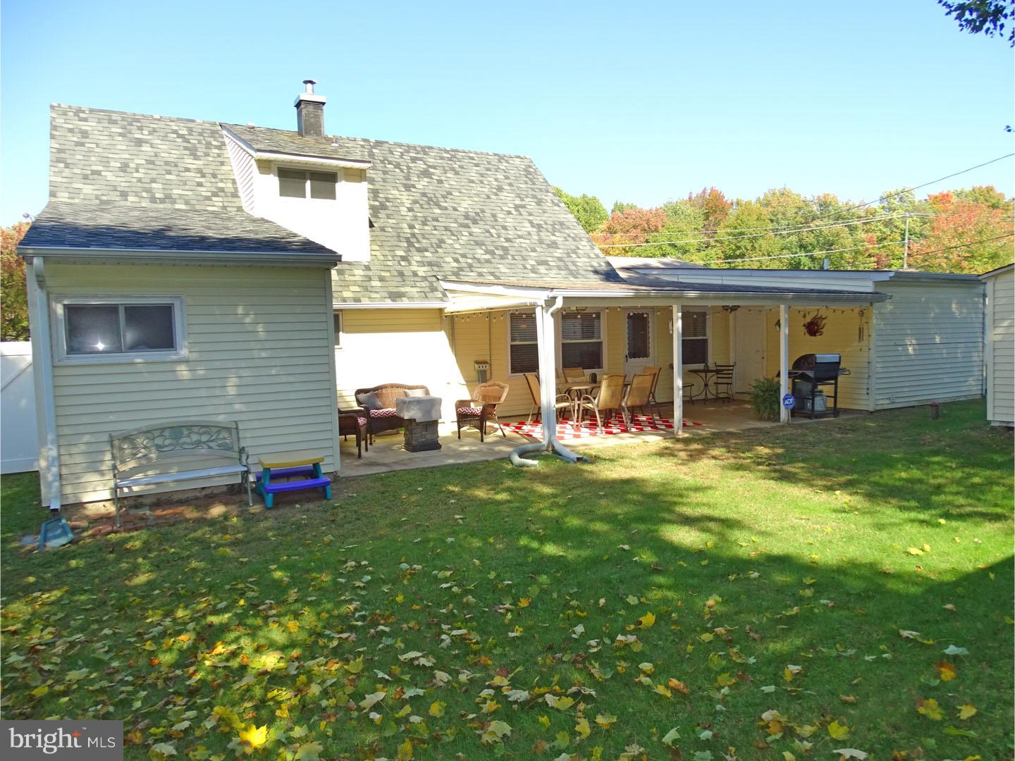 63 Quickset Road Levittown, PA 19057 - Photo 25 of 25 Exterior Back