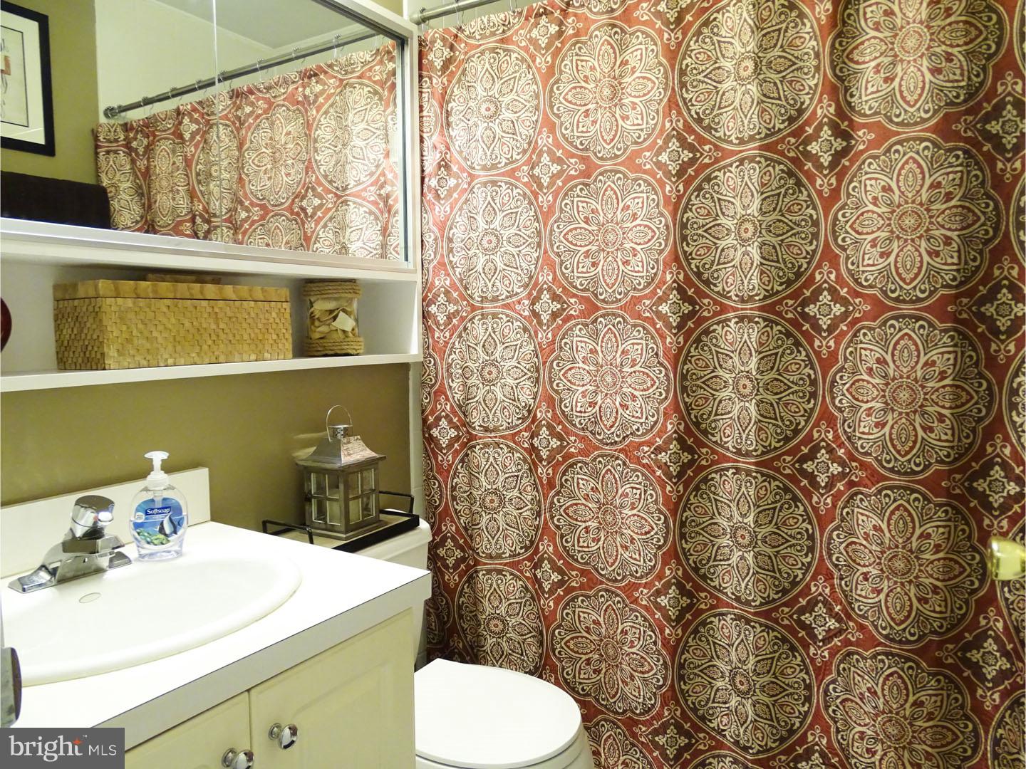 63 Quickset Road Levittown, PA 19057 - Photo 10 of 25 Bathroom