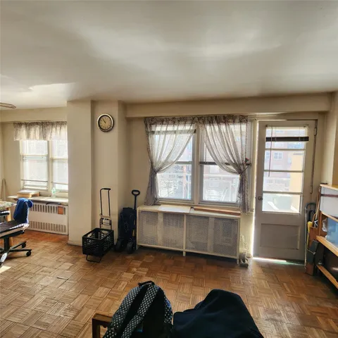 $560,000 | 138-10 Franklin Avenue, Unit 7D | Flushing