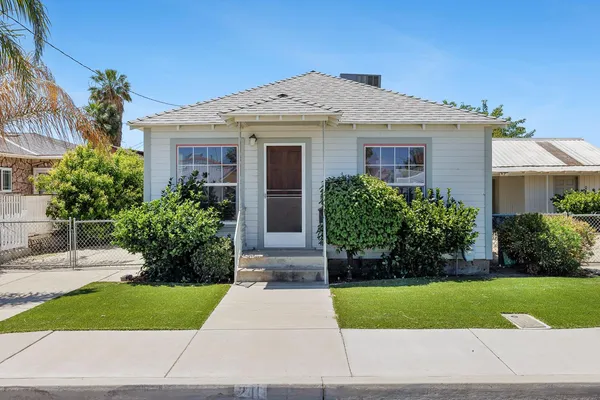 $239,900 | 246 East Valley Street, Coalinga, CA 93210