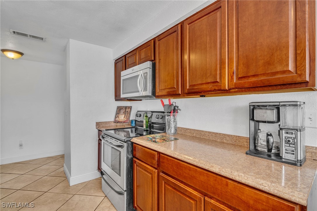 23 Arkansas Road Lehigh Acres, FL 33936 - Photo 10 of 26