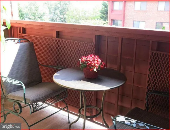 $280,000 | 1509 South George Mason Drive, Unit 21, Arlington, VA 22204