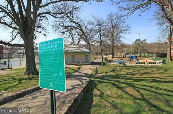 $280,000 | 1509 South George Mason Drive, Unit 21, Arlington, VA 22204