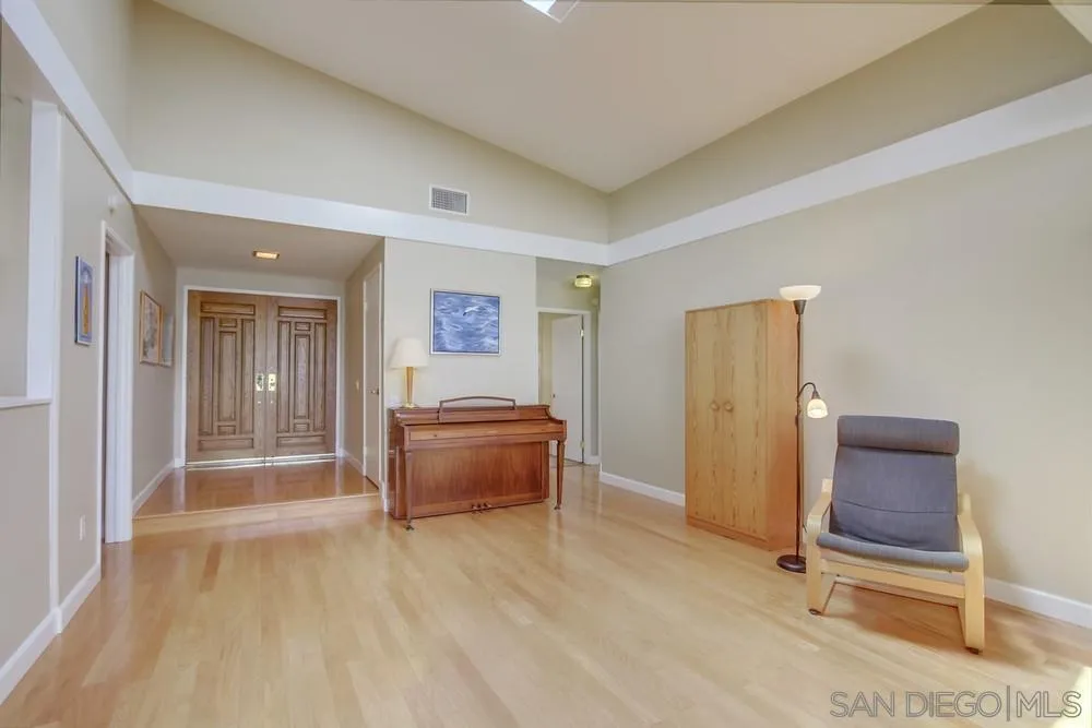 13202 Lingre Avenue Poway, CA 92064 - Photo 12 of 71