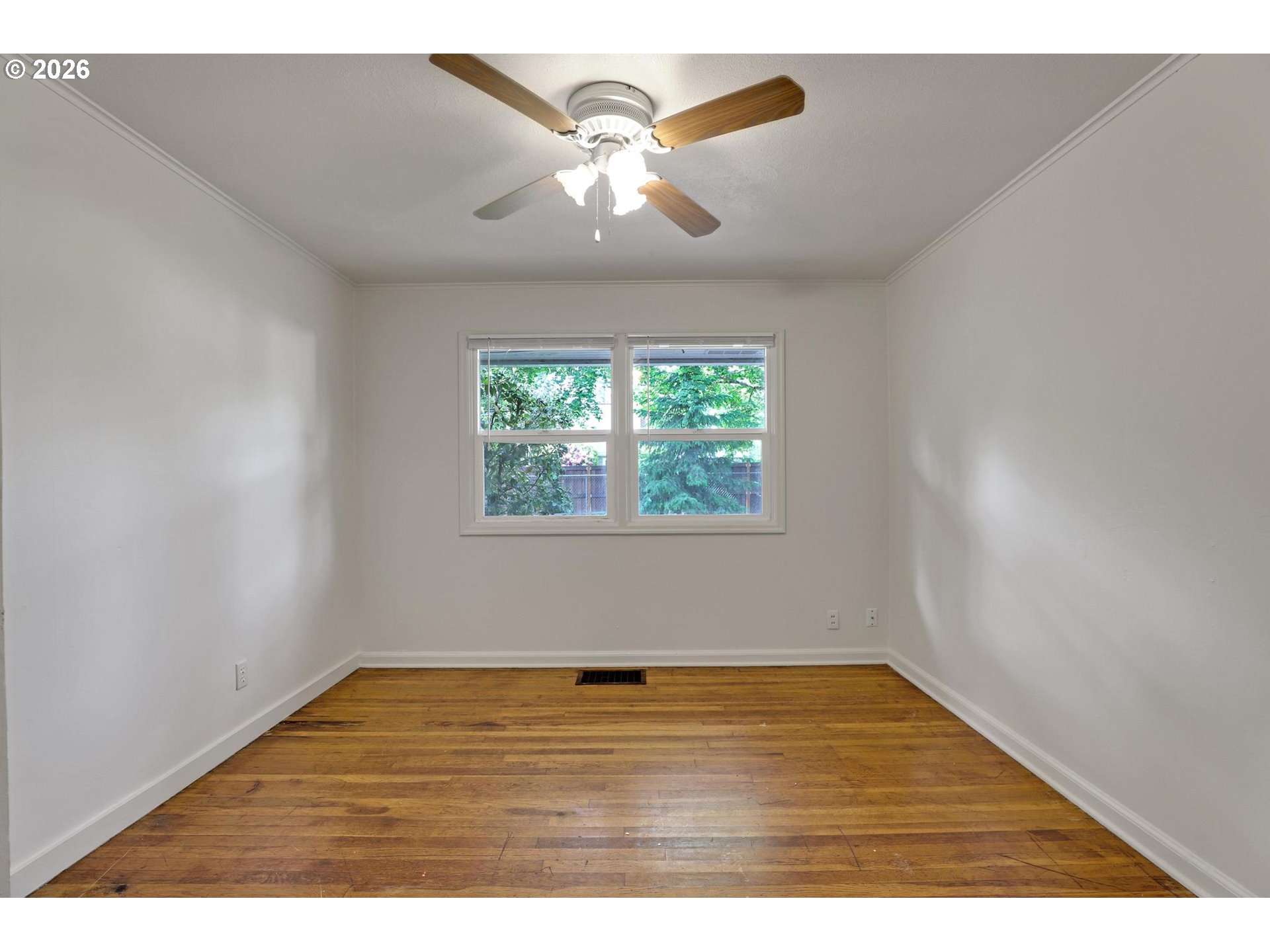 11720 Southwest 11th Street Beaverton, OR 97005 - Photo 16 of 31 Bedroom