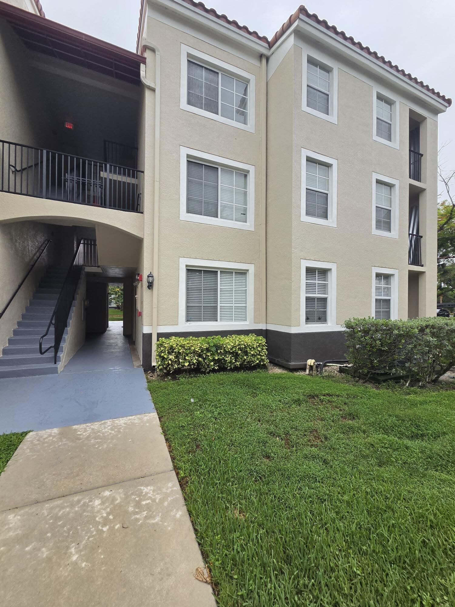 2201 West Preserve Way, Unit 107 Miramar, FL 33025 - Photo 4 of 19 WhatsApp Image 2026-06-25 at 11.01.25 (3