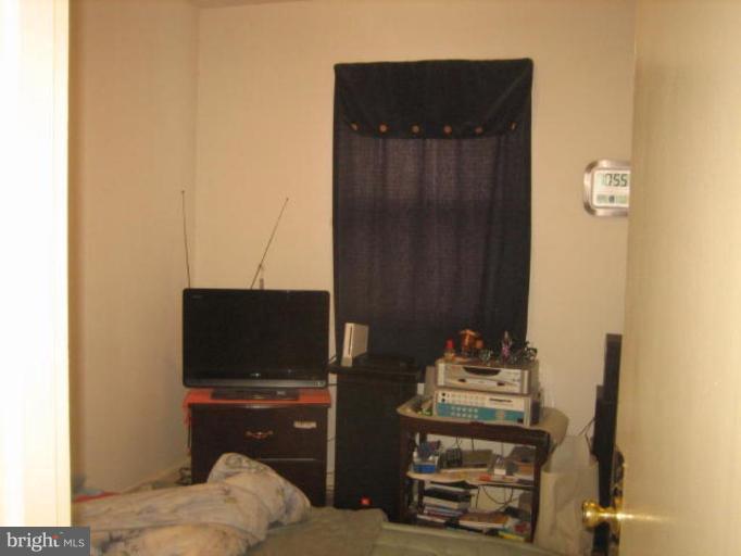 407 University Boulevard West Silver Spring, MD 20901 - Photo 11 of 18 Bedroom #3